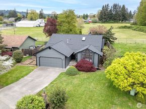 345 White River Drive, Pacific WA 98047