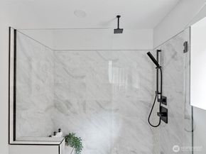 6025 47th Avenue S A, Seattle WA 98118