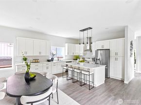 6025 47th Avenue S A, Seattle WA 98118