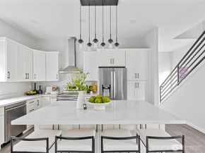 6025 47th Avenue S A, Seattle WA 98118