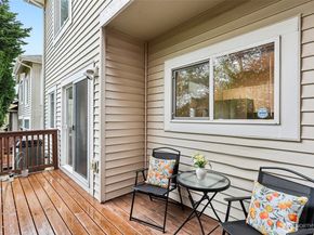 441 S 51st Court, Renton WA 98055