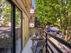 3401 Wallingford Avenue N 210, Seattle WA 98103