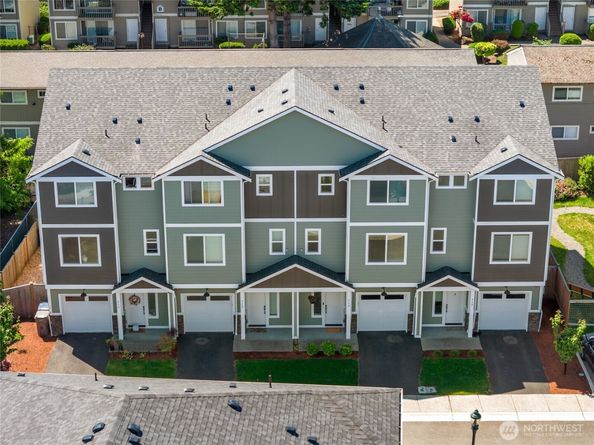 115 SW 181st Place, Normandy Park WA 98166