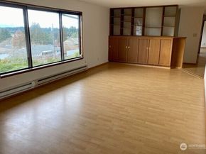 3700 Harbel Drive NE, Bremerton WA 98310