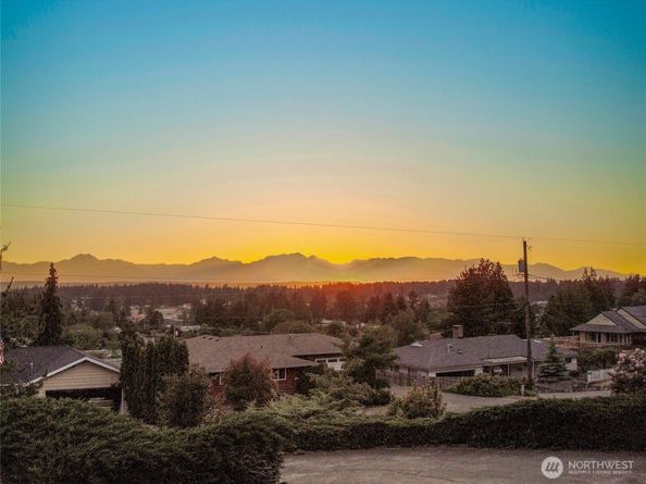 3700 Harbel Drive NE, Bremerton WA 98310