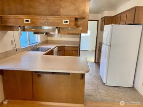 3700 Harbel Drive NE, Bremerton WA 98310