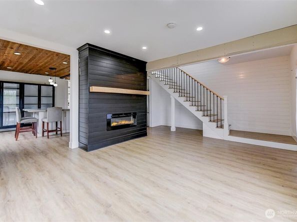 12105 20th St NE, Lake Stevens WA 98258