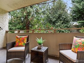 12009 100th Avenue NE 2, Kirkland WA 98034