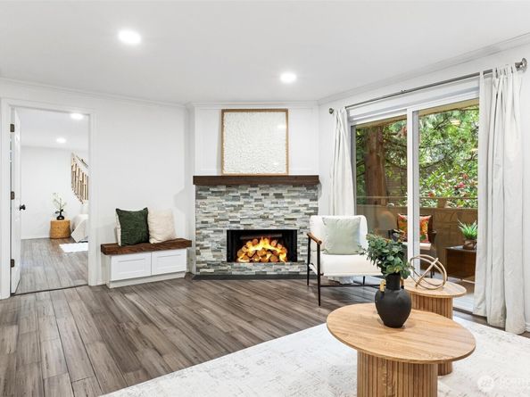 12009 100th Avenue NE 2, Kirkland WA 98034