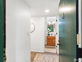 12009 100th Avenue NE 2, Kirkland WA 98034