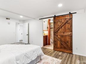 12009 100th Avenue NE 2, Kirkland WA 98034