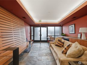 1026 NE 65th Street A302, Seattle WA 98115