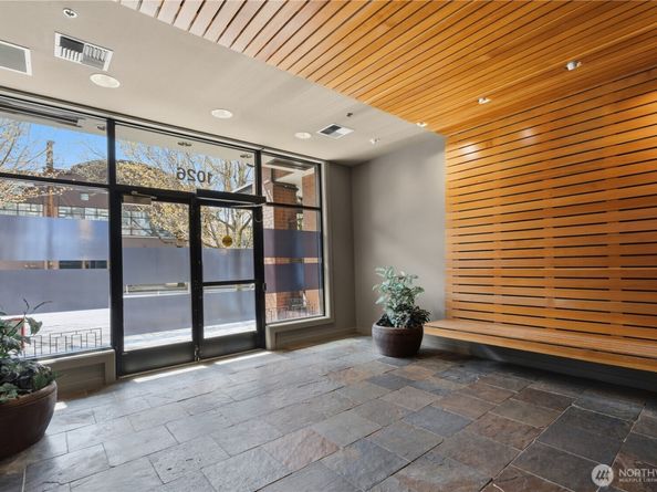 1026 NE 65th Street A302, Seattle WA 98115