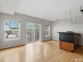 1026 NE 65th Street A302, Seattle WA 98115