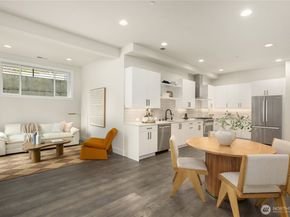 22536 SE 52nd Street, Issaquah WA 98029
