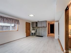 610 27th Avenue E, Seattle WA 98112