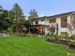 9818 SE 42nd Place, Mercer Island WA 98040