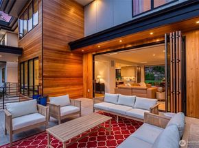 9818 SE 42nd Place, Mercer Island WA 98040