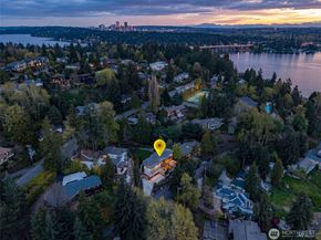 9818 SE 42nd Place, Mercer Island WA 98040
