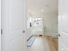 2092 NE Norseman Way, Poulsbo WA 98370