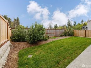 2092 NE Norseman Way, Poulsbo WA 98370
