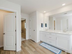 2092 NE Norseman Way, Poulsbo WA 98370