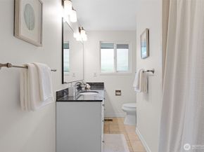 5918 128th Avenue SE, Bellevue WA 98006