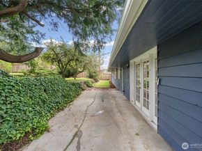 5918 128th Avenue SE, Bellevue WA 98006