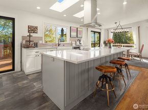 810 Walnut Street, Edmonds WA 98020