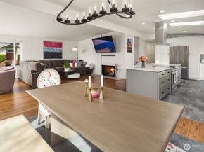 810 Walnut Street, Edmonds WA 98020