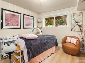 810 Walnut Street, Edmonds WA 98020