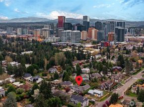 10021 NE 16th Place, Bellevue WA 98004