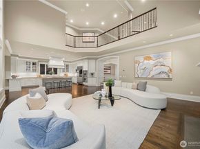 10021 NE 16th Place, Bellevue WA 98004