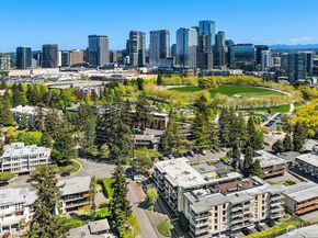 9909 NE 1st Street 104, Bellevue WA 98004
