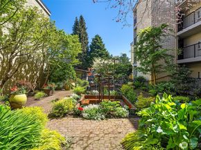 9909 NE 1st Street 104, Bellevue WA 98004