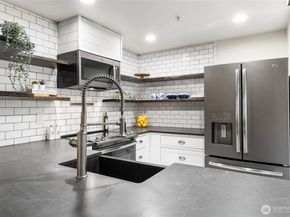 14007 NE 181st Street F104, Woodinville WA 98072