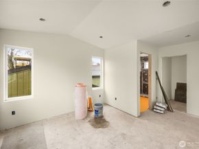 8109 34th Avenue SW B, Seattle WA 98126