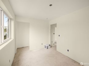 8109 34th Avenue SW B, Seattle WA 98126