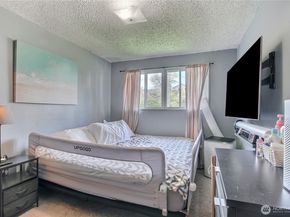 4560 34th Avenue S, Seattle WA 98118