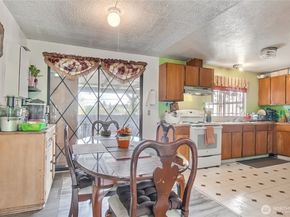 4560 34th Avenue S, Seattle WA 98118