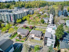 4560 34th Avenue S, Seattle WA 98118