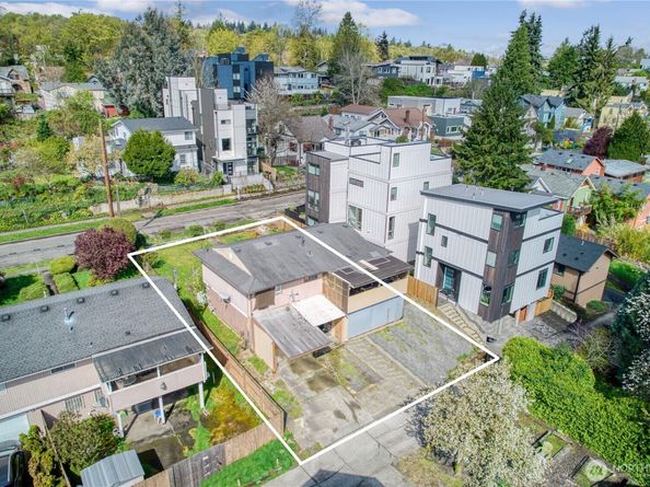 4560 34th Avenue S, Seattle WA 98118