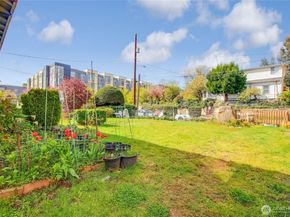 4560 34th Avenue S, Seattle WA 98118