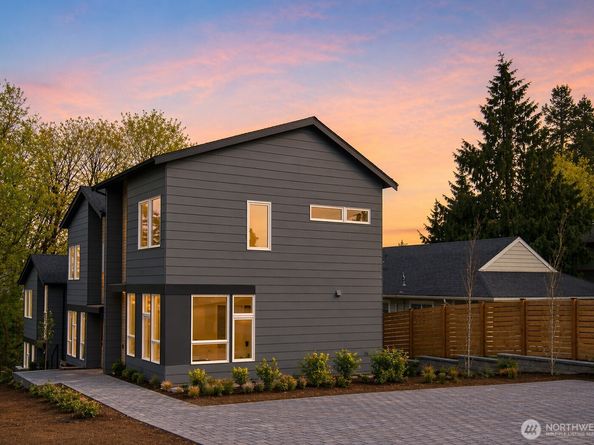 7324 7th Place SW B, Seattle WA 98106