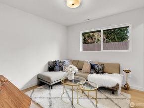 19326 66th Avenue W, Lynnwood WA 98036