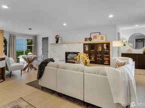 19326 66th Avenue W, Lynnwood WA 98036