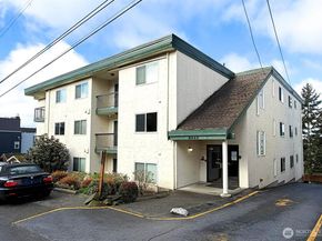 8747 Phinney Avenue N 13, Seattle WA 98103