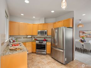4493 248th Lane SE, Sammamish WA 98029