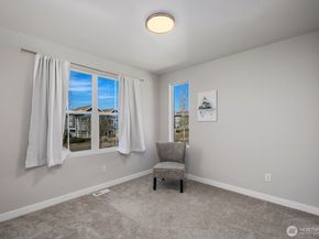 9836 6th Avenue SW, Seattle WA 98106