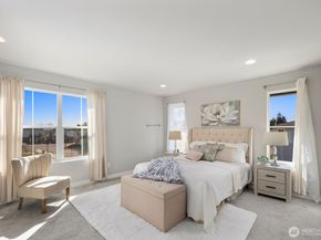9836 6th Avenue SW, Seattle WA 98106